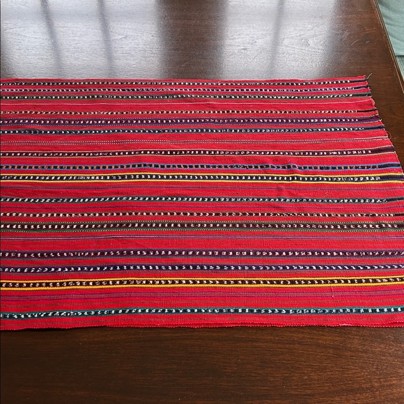 Table runner - Picture 2 of 5